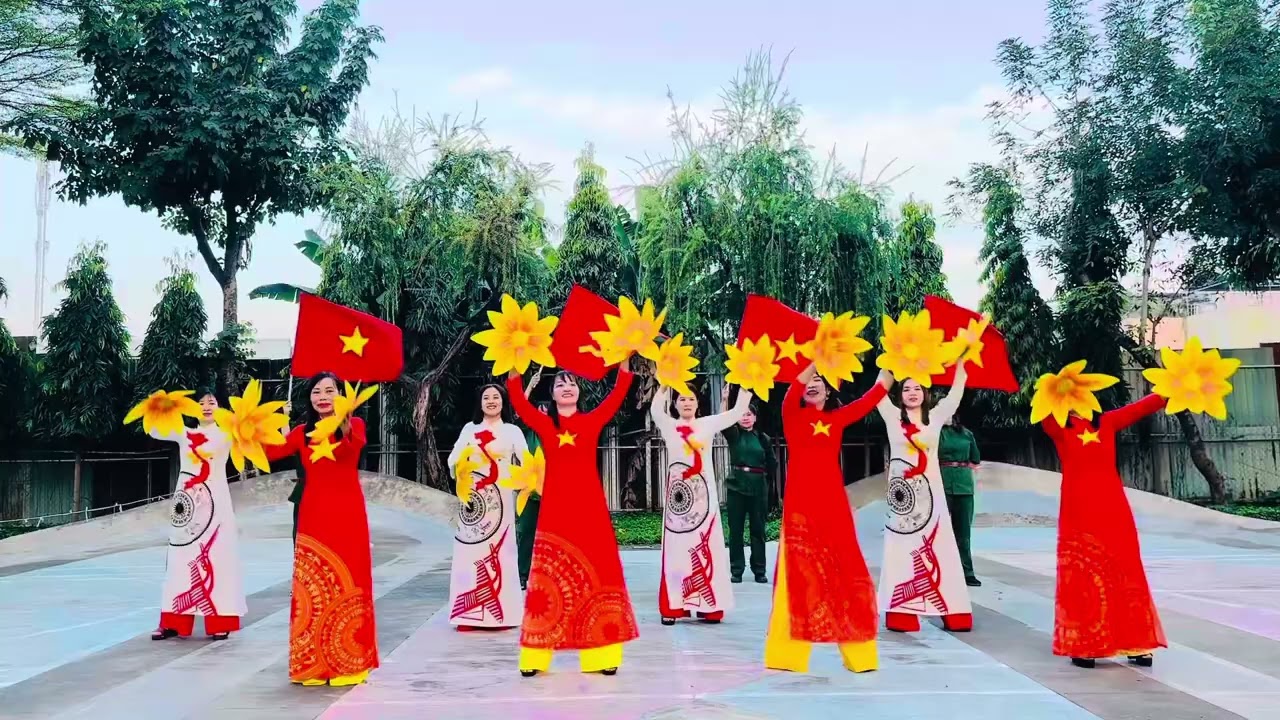 Liên Khúc Chào Mừng Đảng Cộng Sản Việt Nam  - Việt Nam  Ơi Mùa Xuân Đến Rồi 