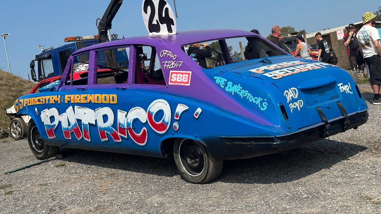 Mendips Raceway Bristol Unlimited Bangers BWS 2025 pit walk
