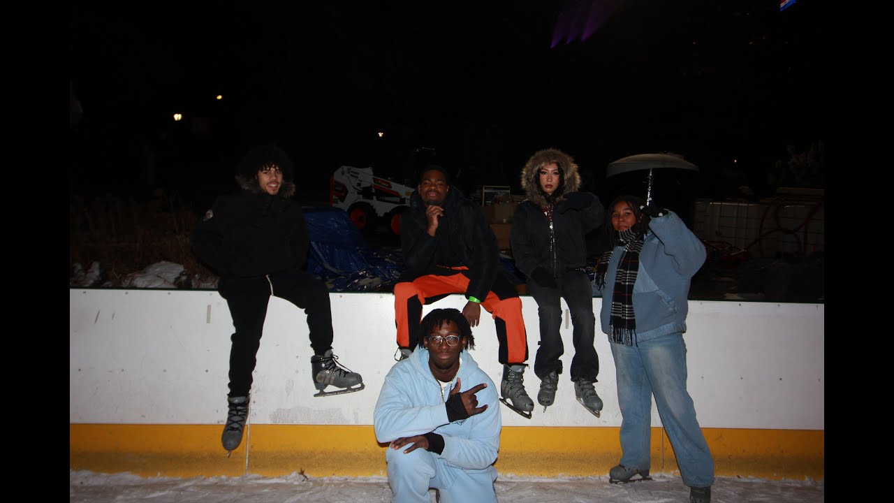 ICE skating with the homies ⛸️