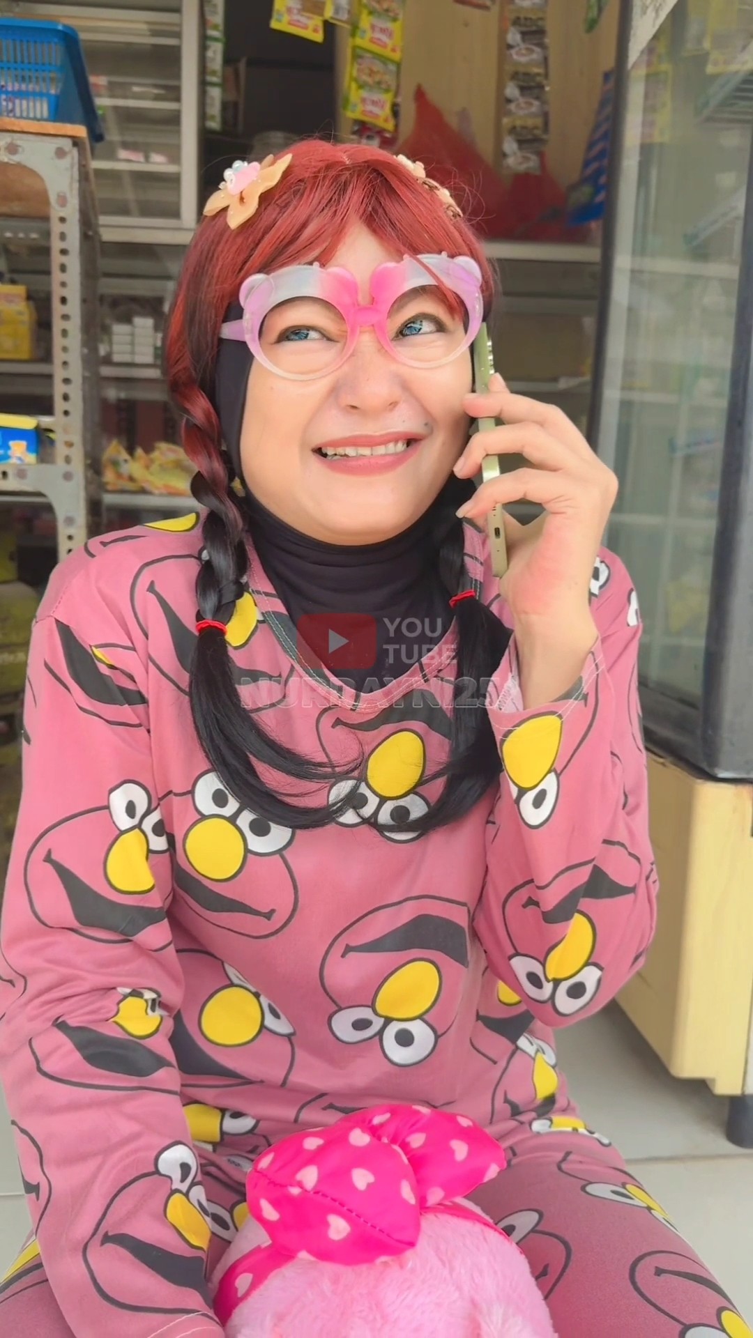 NELPON EMAK PAKE BAHASA INGGRIS | NURRAYNI25