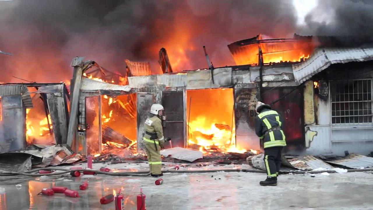 авария в калуге вчера на пучковском мосту. пожар в семеновском. протесты в россии 2021 навальный. протесты в россии 2021 навальный. 23 декабря 2014.