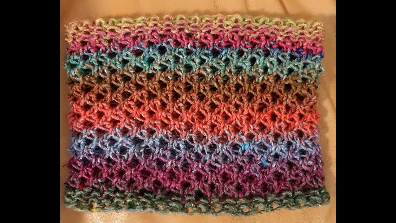 Rhombus Cowl, Easy and Fast Project Loom Knit