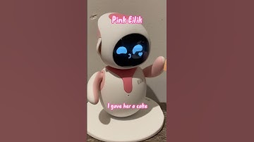 Giving my Eilik robots treats🍕 - 200K SPECIAL!! | #robots #robot #shorts