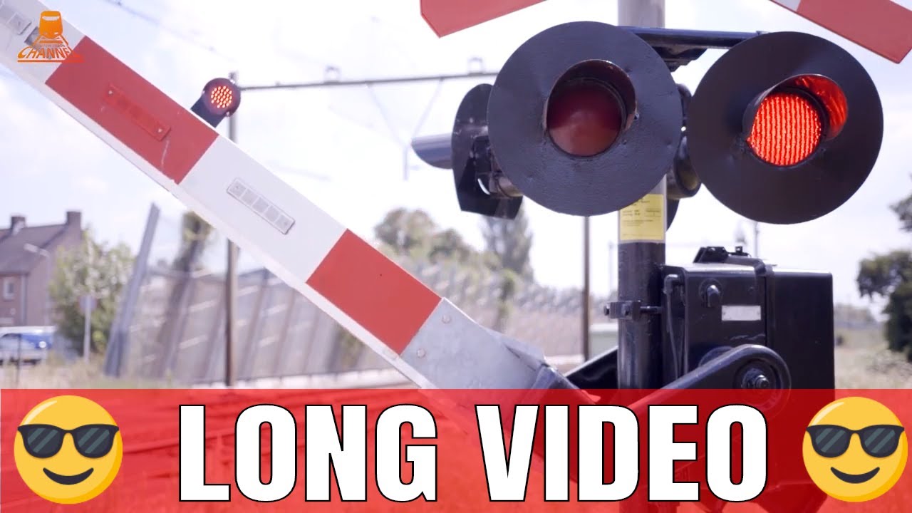 DUTCH RAILROAD CROSSING  - 🚂😎 LONG VIDEO 😎🚂 - Den Bosch - Orthen