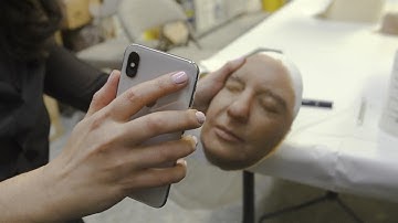 Top iPhone X Review: Testing (and Tricking) FaceID