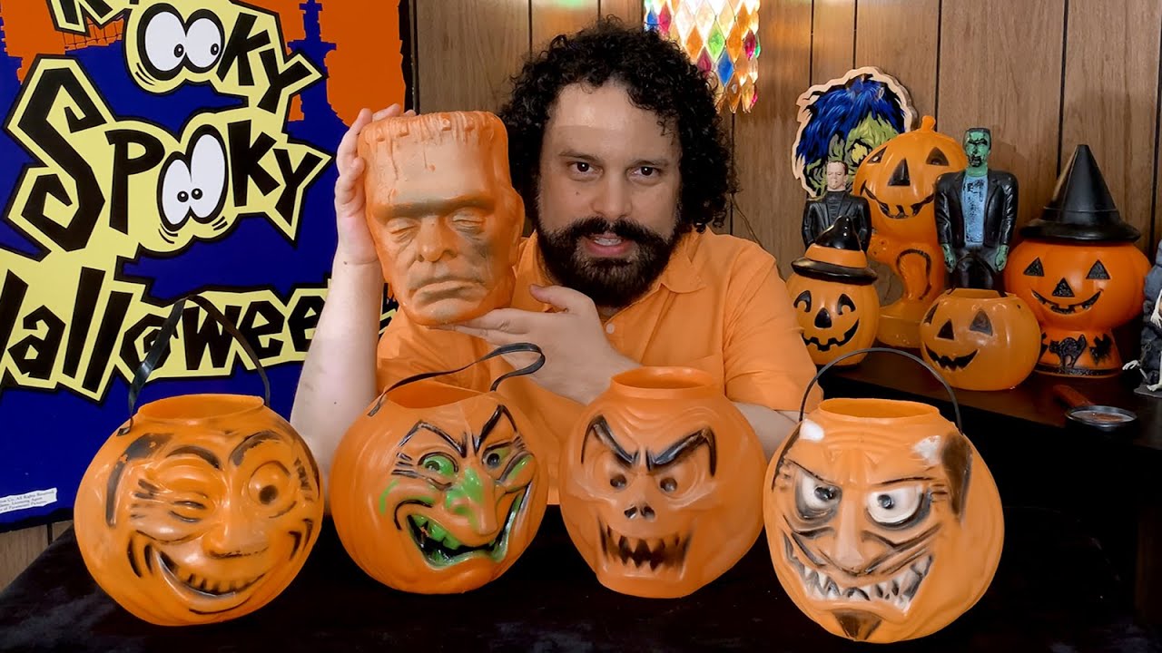 Halloween blow mold candy pails - Raymond Castile's Basement of Horror - S4, Ep2