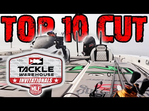 Looking For BIG BASS on Day 2! MLF TWI CHAMPIONSHIP Fishing on the Mississippi River!