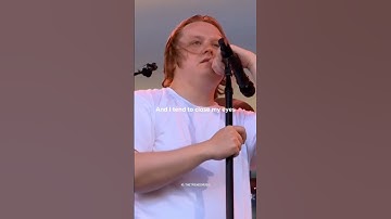 Thumbnail of Fans sing along as Lewis Capaldi performs “Someone You Loved” #shorts #someoneyouloved #lewiscapaldi