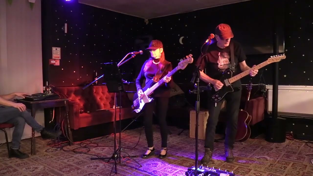 TARAN theme for young lovers