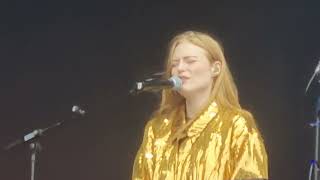 Freya Ridings „Perfect“ Deichbrand Festival 2023