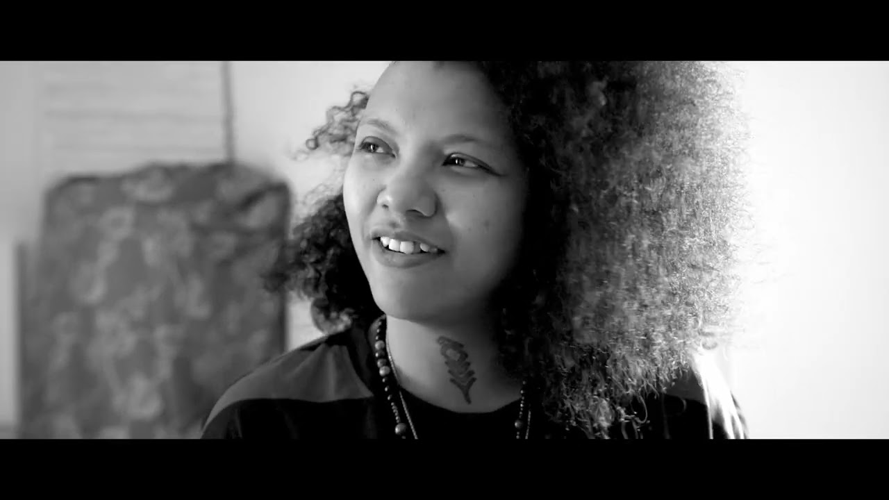 HamaSaari - "Frames" feat. Christelle Ratri (Single 2025) auf YouTube ansehen HamaSaari - "Frames" feat. Christelle Ratri (Single 2025) auf YouTube ansehen