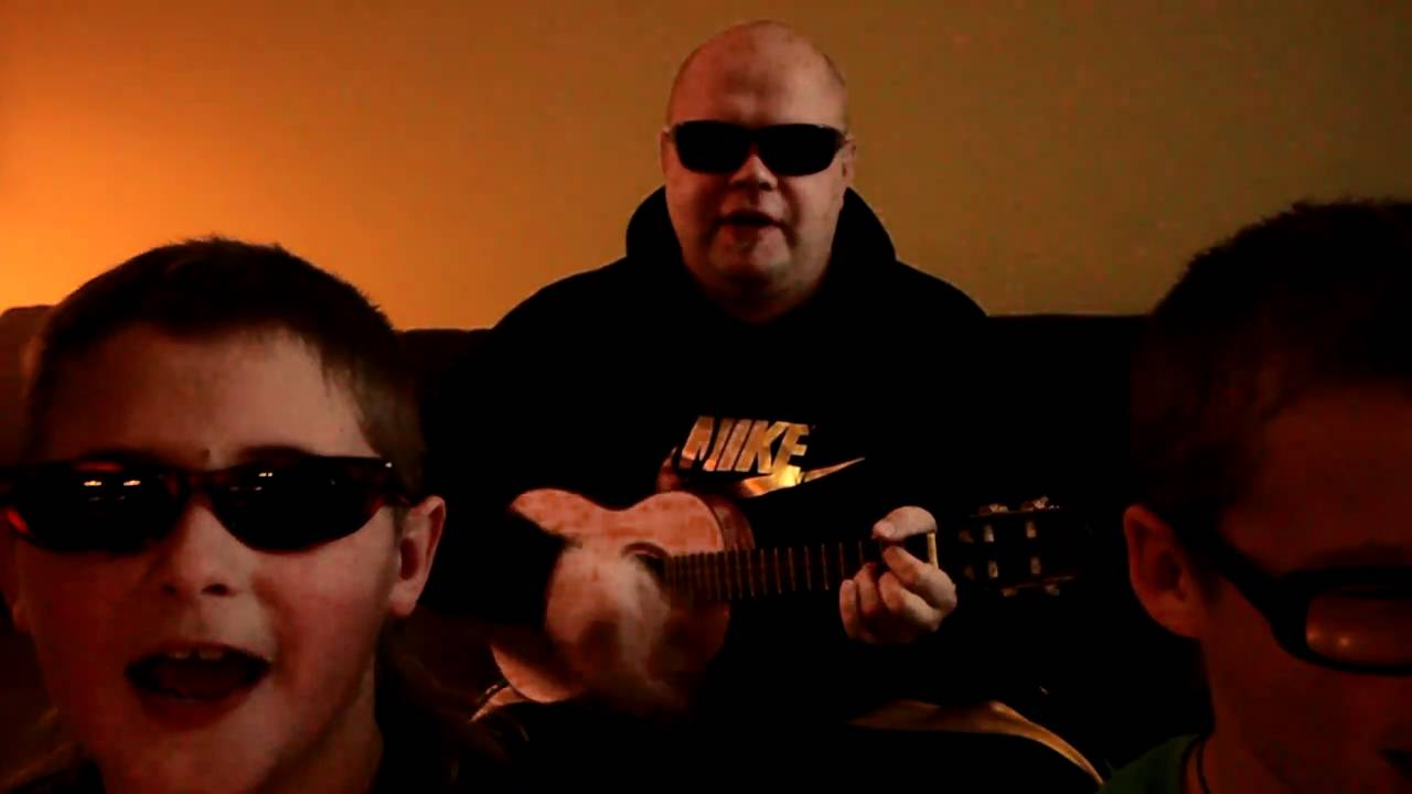 Ukulele (russian song MamaAnarchy) YouTube