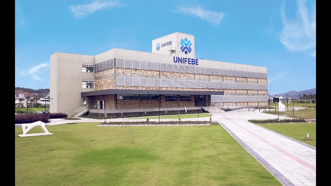 Alunos do Colégio UNIFEBE participam de bate-papo com r da área  científica - Centro Universitário de Brusque - UNIFEBE