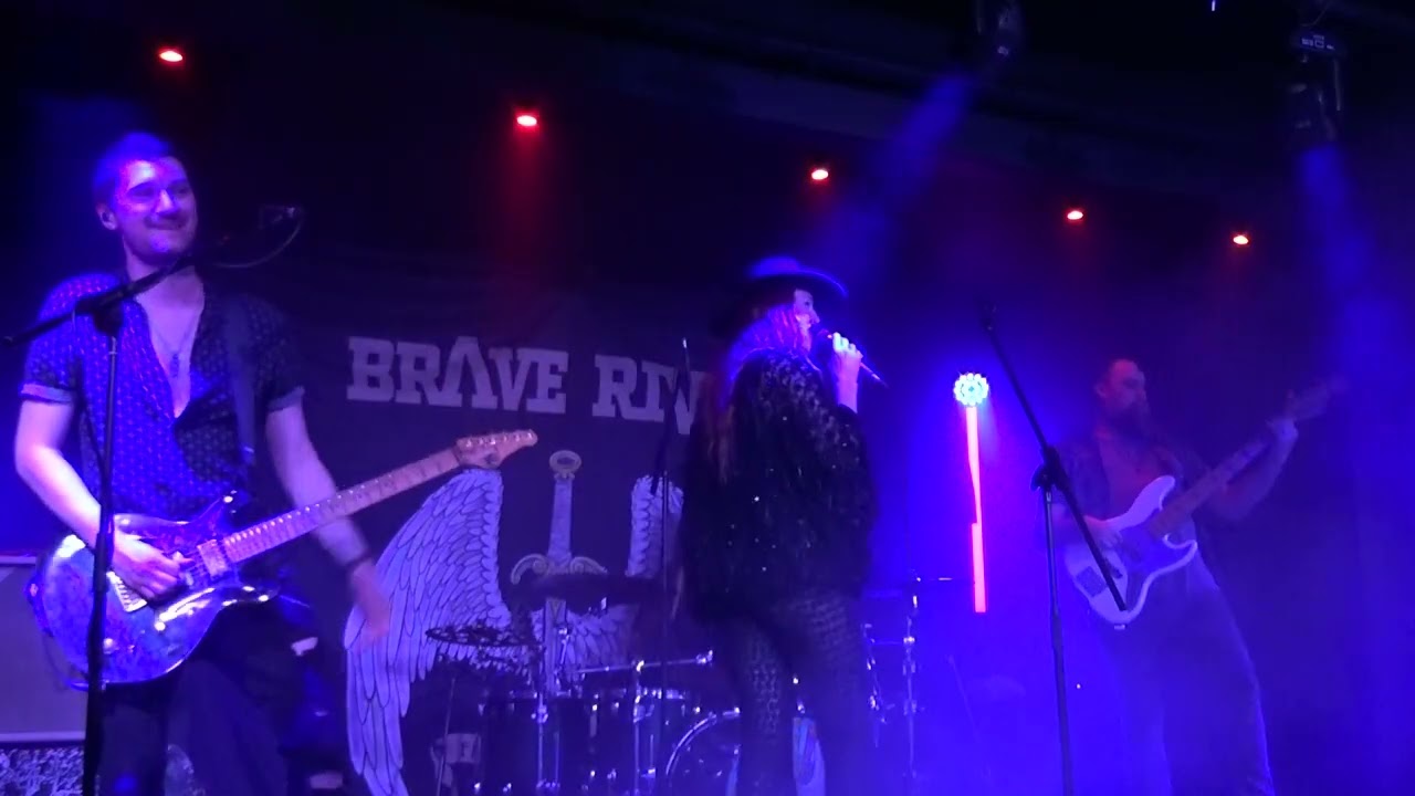 Hampton Hub Club was certainly “ready for a good night” as UK Blues Awards 2025 Blues Band of