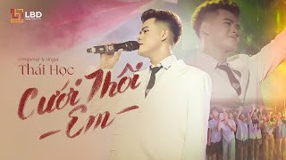 CƯỚI THÔI EM - THÁI HỌC trình diễn trong ngày hội chào mừng Tân Sinh Viên Đại Học Ngoại Ngữ Huế