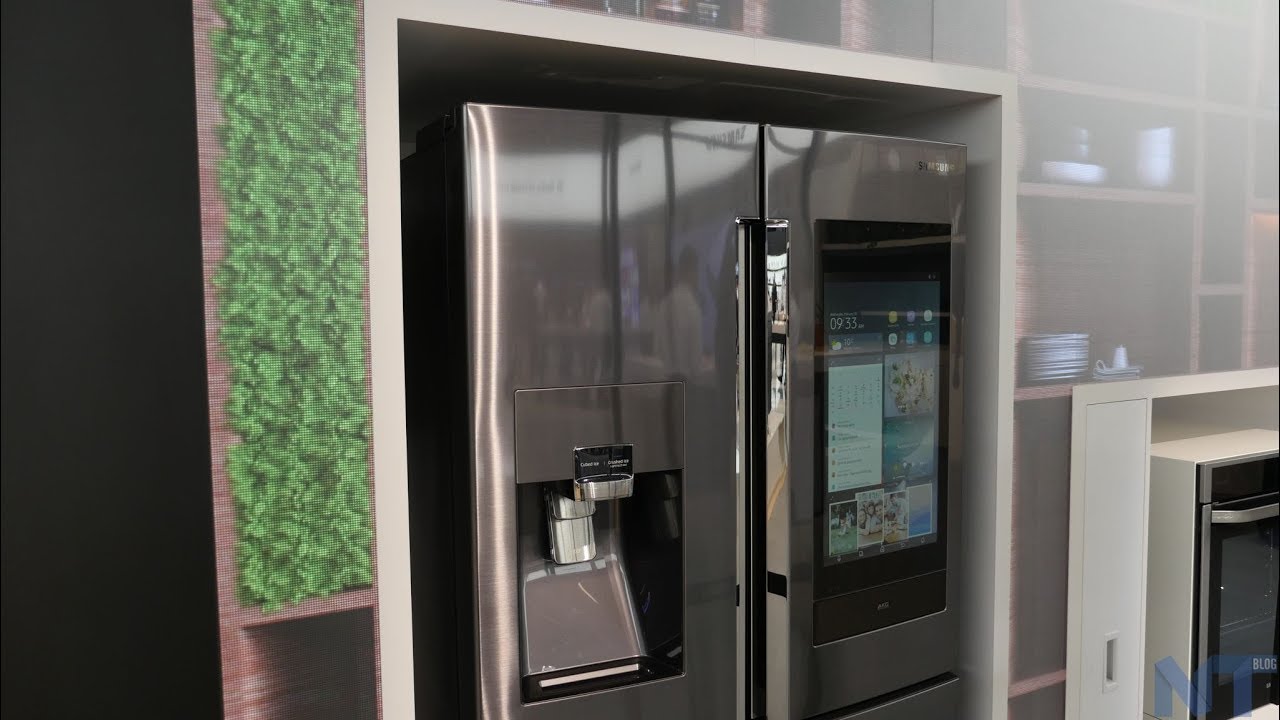 CES 2016 : le frigo connecté de Samsung avec écran XXL se dévoile