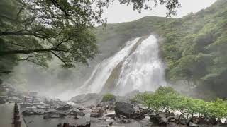 大川の滝：雨の前後