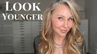 Look Younger: Makeup that Gets You Compliments