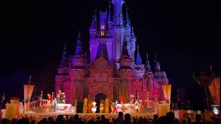 Feliz Navidad - Mickey and Minnie&#39;s Very Merry Memories Stage Show - Magic Kingdom