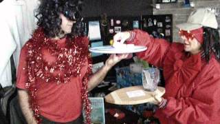 Dynamic Duo Lights Up Business.AVI