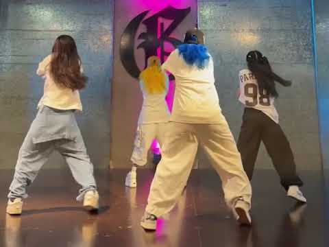 loyal | by Chris brown  : G-Force Dance Center cover by jajadapatsy