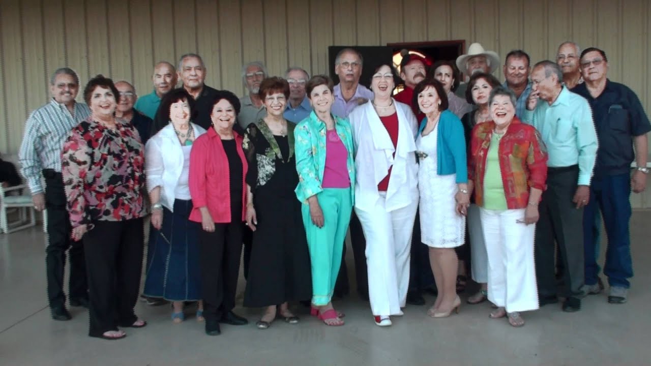 Benavides High School Class of '61 Pose for their Reunion Picture YouTube