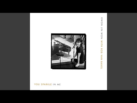 在 YouTube 上觀看「April Blossom」 在 YouTube 上觀看「April Blossom」