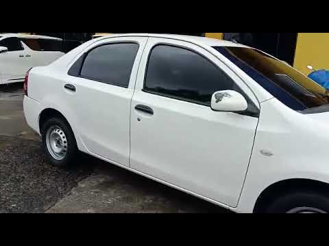 jual-murah-toyota-etios-liva-2013