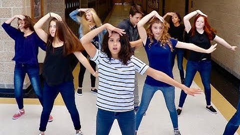 TAYLOR SWIFT GORGEOUS - PARODY - AWKWARD