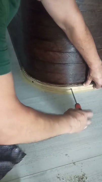 плинтус на полукруглую стену - YouTube