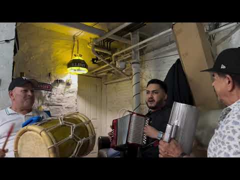 🔥 ¡JUNITO TAMBORA, MÚSICO COMPLETO!