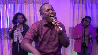 Video thumbnail of "Mungu ni Yule Yule (Eliya Mwantondo)"