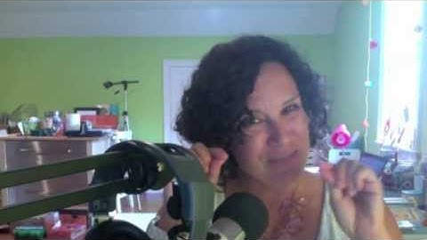 "Choosing Embellishments for Scrapbook Pages" from @lainehmann of layoutaday.com