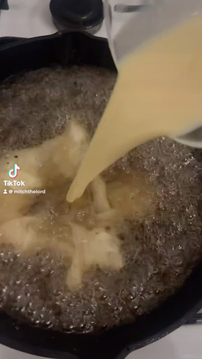 How to make an omelette 😍 #shorts #shortvideo #shortsfeed