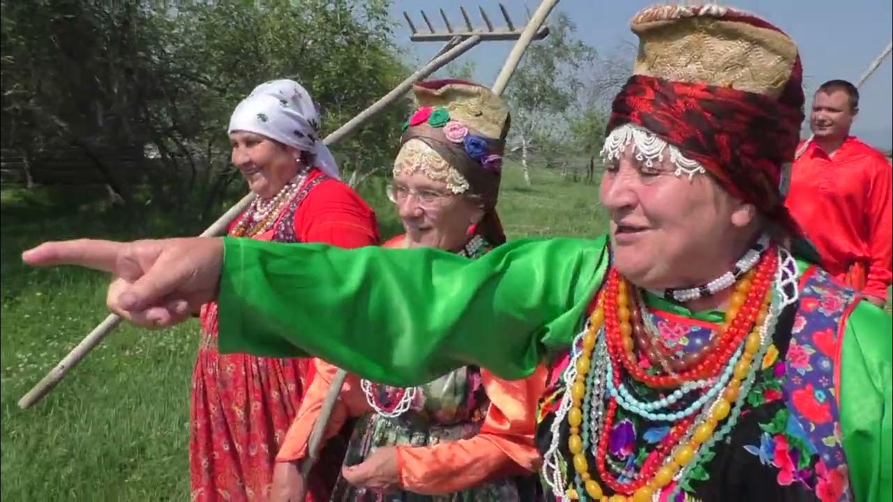 Семейская круговая красный чикой. Семейские народы забайкалья. Семейский завод. Семейские староверы забайкалья тарбагатай. Семейский завод.