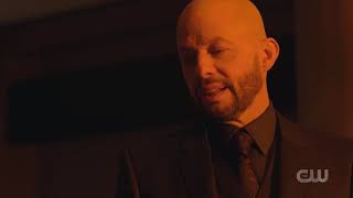 Supergirl - Lex Luthor gets arrested ( 4x15 )