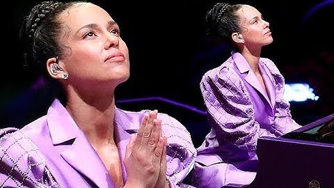 Alicia Keys performs stirring rendition of Beethoven