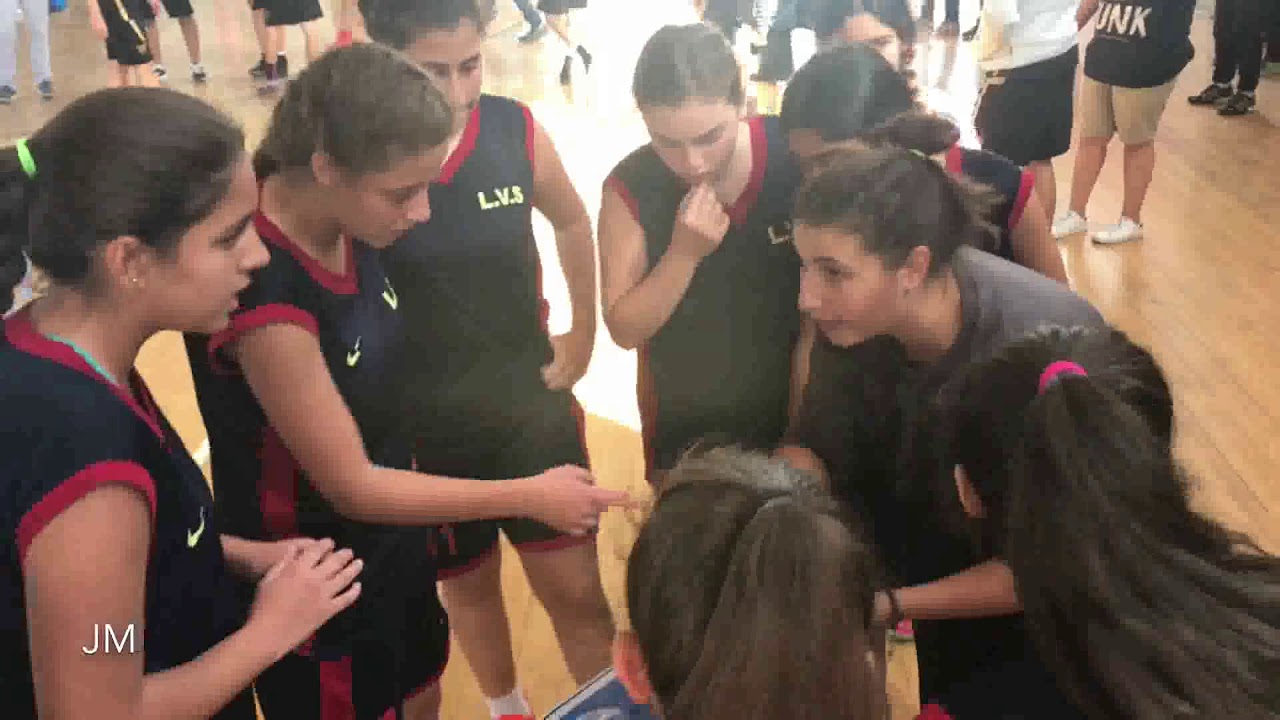 مشاركة القرية الصغيرة في دوري المدرسة الباكستانية 2017