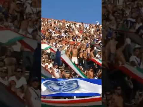 Watch the video for Soy de velez desde la cuna