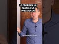 Alcalde de Chihuahua Marco Bonilla le lee las cartas a la presidenta.
