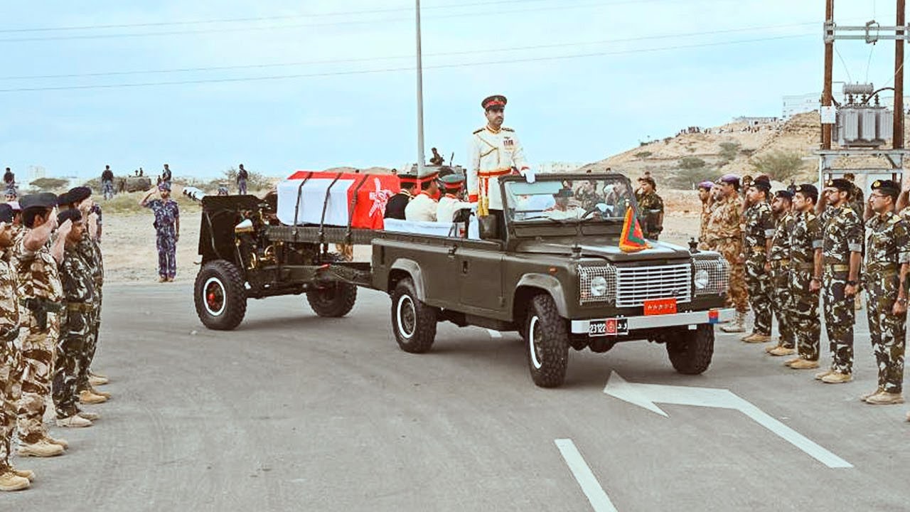 الجنازة العسكرية للسلطان الراحل 