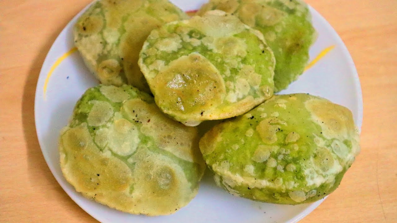 Koraishutir Kochuri Recipe Green Peas kachori Recipe Matar Ki Poori