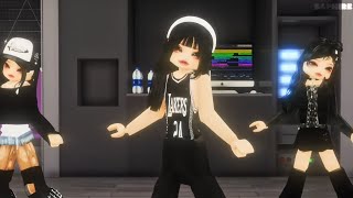 Trainees Performing Magnetic Rh Dance Studio