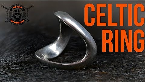 Celtic Ring // The Path of Mortals