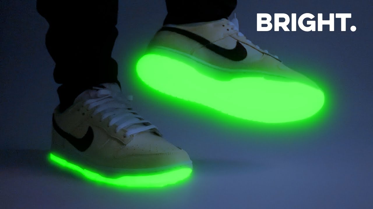 This Nike Shoe Glows In The Dark (Here'S How) - Youtube
