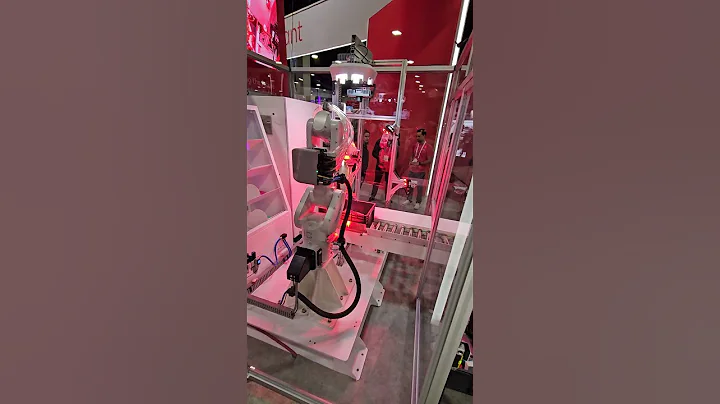 Covariant picking robot at Modex 2024