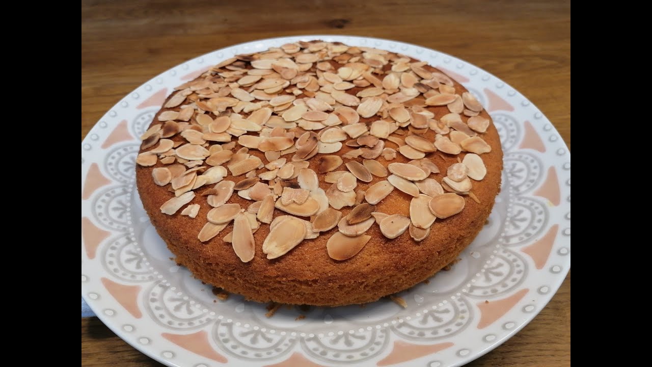 کیک بادام فوق العاده خوشمزه  /Wunderbar flaumiger, saftiger Mandeln-Kuchen