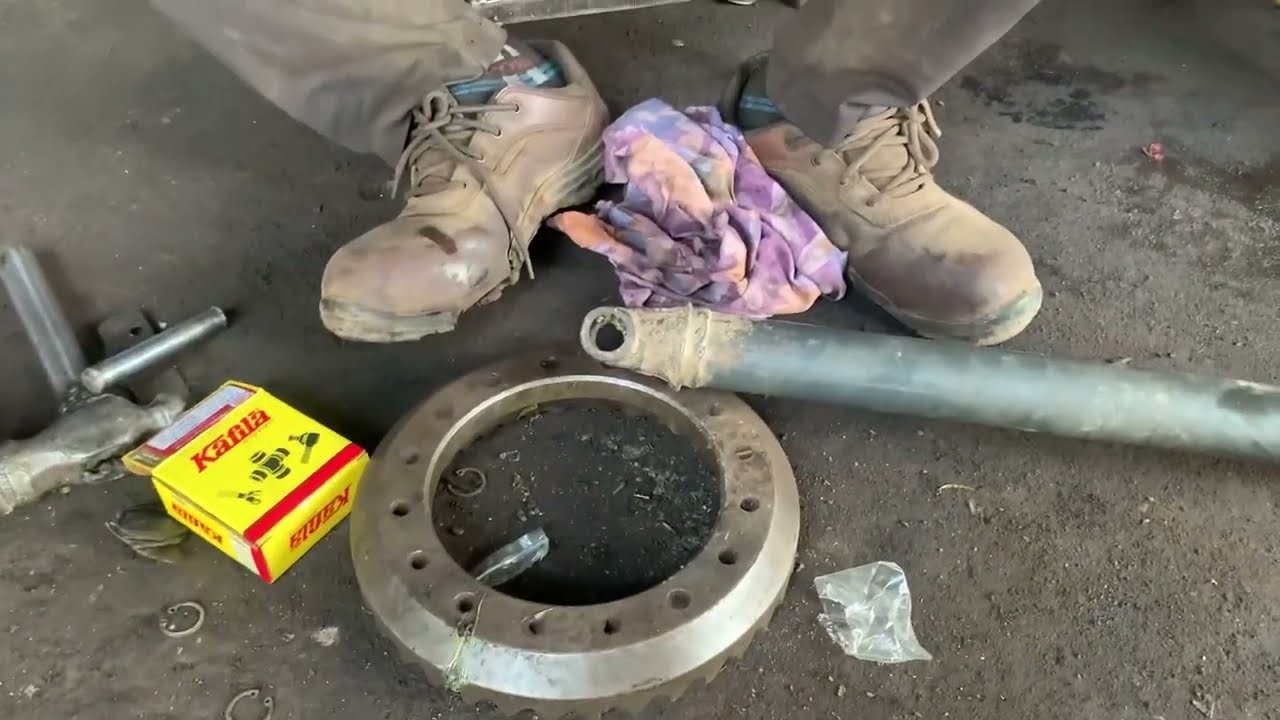 Replaced universal joint bearing of Tata ace.