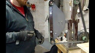 Knife sharpening jig for belt grinder