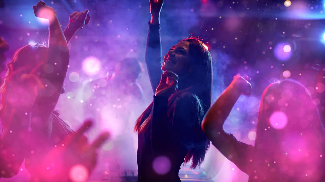 Танец песня ищу ищу. Пара па город танцев пара. Песенка зайки танцевали текст. Ноты детских игр. Танец песня ищу ищу.